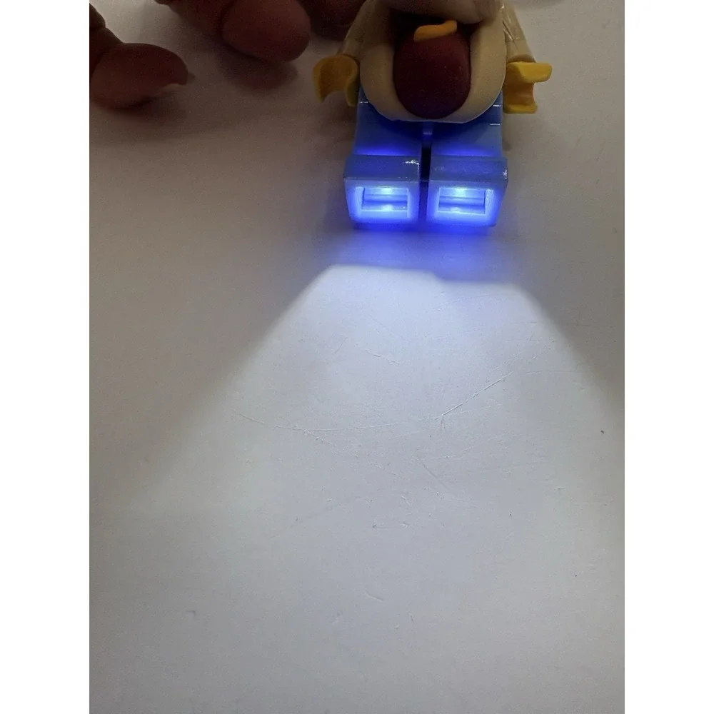 LEGO Iconic Keychain LED Lite Hot Dog Man 3